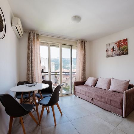 Square Inn Budva Buitenkant foto