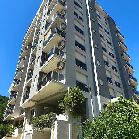 Square Inn Budva Buitenkant foto